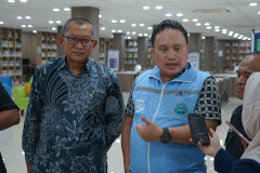 Wakil Rektor 1 Unas Bidang A.K.A Dr. Suryono Efendi, S.E., M.B.A., M.M. dan Kabid Pemberantasan BNN Prov. DKI Jakarta Kombes Pol Monang Sidabuke, M.Si