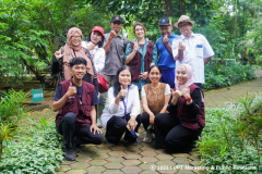 Foto bersama tim peneliti CBCD Indonesia bersama tim dari BRIN dalam rangka eksplorasi tumbuhan obat di Kebun Raya Bogor, Senin, 27 Februari 2023