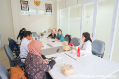Sesi diskusi usai eksplorasi dilapangan di gedung BRIN Kebun Raya Bogor, Senin, 27 Februari 2023