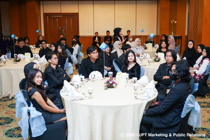 Para mahasiswa yang ikut dalam acara Table Manner di Ruang Singosari Lt. 2 Hotel Grand Sahid Sudirman, Kamis, 16 Maret 2023