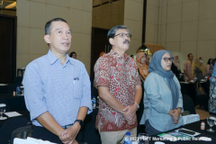 Saat menyanyikan Indonesia Raya dalam acara Sosialisasi dan Bimbingan Teknis (Bimtek) Implementasi Rekognisi Pembelajaran Lampau (RPL) Tipe A di Hotel Margo, Depok, Selasa, 18 Juli 2023