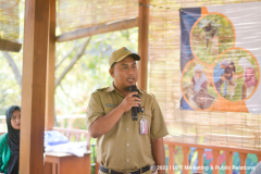 Pengelola BPP, Ragunan Agit Ginanjar, S.P. memberikan sambutan dalam acara pelatihan panen madu dan split koloni bagi petani kota, Poncol Jaya, di Balai Penyuluhan Pertanian (BPP), Ragunan, Jakarta, Senin, 11 September 2023