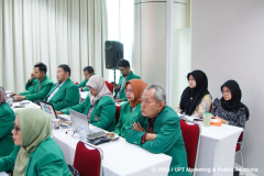 Para dosen dan tenaga pendidik yang hadir dalam acara asesmen lapangan akreditasi program studi Magister Biologi Unas, Senin, 20 November 2023 di Ruang Seminar Lt. 3 Menara Unas Ragunan, Jakarta