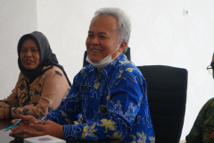 Walikota Cirebon sedang memberikan sambutannya dalam kegiatan Audiensi Prodi Ilmu Komunikasi FISIP Unas dengan Walikota Cirebon, di Kota Cirebon, Kamis, 9 Februari 2023