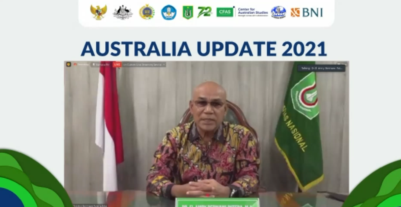 Rektor Unas, Dr. El Amry Bermawi Putera, M.A., sedang memberikan sambutannya dalam pembukaan kegiatan Australia Update 2021 secara virtual.