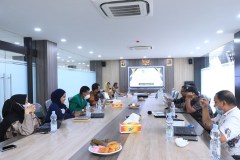 Situasi workshop RPS MBKM Mandiri yang dihadiri oleh Dosen Prodi Sastra Indonesia dan Fakultas Hukum.