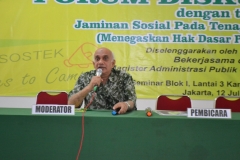 Bpk. Muhammad Noer selaku moderator acara