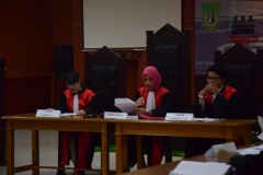 Fakultas Hukum Adakan Kompetisi Peradilan Semu Internal (11)