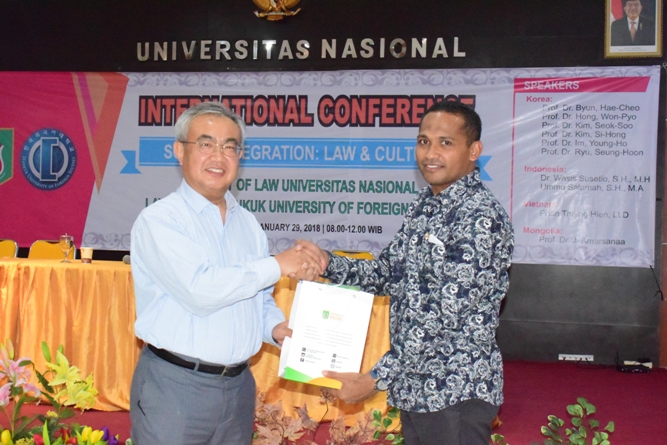 Fakultas Hukum Gelar Seminar Internasional Libatkan Korea, Vietnam dan Mongolia (16)