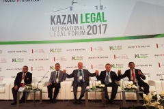 Fakultas Hukum UNAS diwakilkan oleh Dekan Fak.Hukum dalam undangan Kazan Legal International Forum 2017