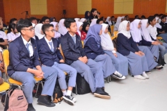 Fakultas Teknik dan Sains Selenggarakan Seminar Bertajuk Membangkitkan Jiwa Kepemimpinan Bagi Mahasiwa (11)