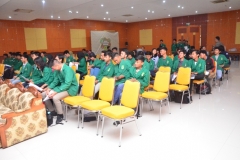 Fakultas Teknik dan Sains Selenggarakan Seminar Bertajuk Membangkitkan Jiwa Kepemimpinan Bagi Mahasiwa (14)
