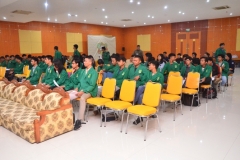 Fakultas Teknik dan Sains Selenggarakan Seminar Bertajuk Membangkitkan Jiwa Kepemimpinan Bagi Mahasiwa (15)