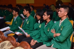 Fakultas Teknik dan Sains Selenggarakan Seminar Bertajuk Membangkitkan Jiwa Kepemimpinan Bagi Mahasiwa (19)