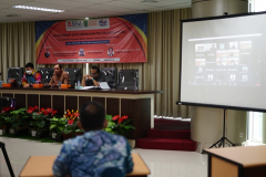 Kegiatan Focus Group Discussion dan Peluncuran Buku "Arung Maritim Indonesia dalam Gejolak Ombak Globalisasi" kerjasama antara Prodi Hubungan Internasional dengan Bank BNI pada hari Selasa, 30 Maret 2021 di Menara UNAS