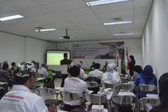 FIKES UNAS Bersama Asosiasi Perlebahan Indonesia – Pelatihan Dasar Terapi Sengat Lebah “Bee Venom Therapy (BVT)”