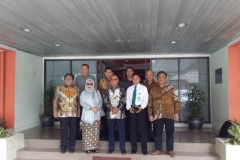 Foto Bersama - Silaturahmi Pimpinan UNAS dengan lima calon guru besar yang akan pindah homebase ke UNAS