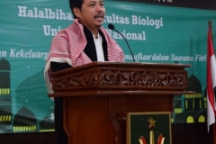 Ketua Pusat Pengajian Islam Dr. Drs. Fachruddin Majeri Mangunjaya, M.Si
