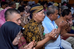 Halal bi halal Yayasan Memajukan Ilmu dan Kebudayaan (YMIK) “Merajut Ukhuwwah Di Tengah Pluralisme Ummat”. Di Auditorium blok 1 lantai 4 UNAS, Senin (17/6)