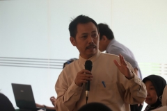 Kepala Pusat Pengajian Islam Dr. Drs. Fachruddin Majeri Mangunjaya, M.Si