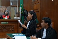 Penasihat Hukum delegasi Martyapada Dharmadhyaksa dalam simulasi persidangan, di  Ruang Sidang Pengadilan Negeri Jakarta Selatan, Jumat (19/08).