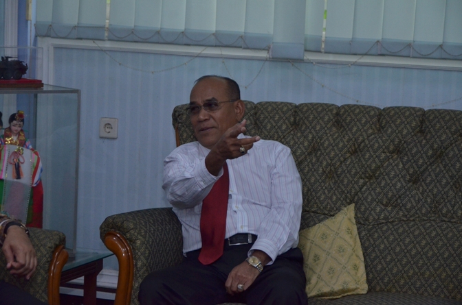 Dr.Drs. El Amry Bermawi Putera, M.A (Rektor Universitas Nasional)