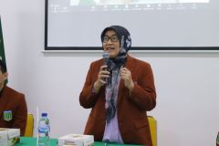 Sambutan oleh Dekan FIKES Prof. Dr. Dra. Retno Widowati, M.Si.  dalam kegiatan LDKMM 2024, di Menara 2 Unas Ragunan Jakarta, Senin, 26 Februari 2024.