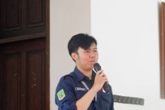Sambutan oleh ketua Umum Himapublik Bayu Septo Leon Linandar dalam kegiatan LDK Administrasi Publik 2024, di Villa Viona Puncak Bogor, Sabtu, (13/01/2024)
