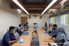 Saat acara Penandatanganan Memorandum of Understanding (MoU) UNAS dengan Jakarta Konsultindo berlangsung di ruang rapat Universitas Nasional, Rabu (08/12/2021)