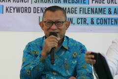 Wakil Rektor Bidang Akademik, Kemahasiswaan dan Alumni Prof. Dr. Suryono Efendi, S.E., M.B.A., M.M Dalam Sambutan