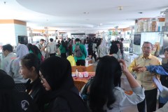 Mahasiswa sedang mengunjungi Permanent Trade Exhibition di Kementerian Perdagangan, Selasa, 18 Juli 2023.