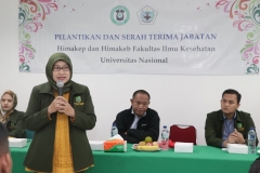 Dekan Fakultas Ilmu Kesehatan Dr. Retno Widowati, M.Si.