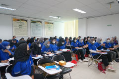 Mahasiswa profesi Ners dalam pelatihan BTCLS secara onsite di Menara Unas