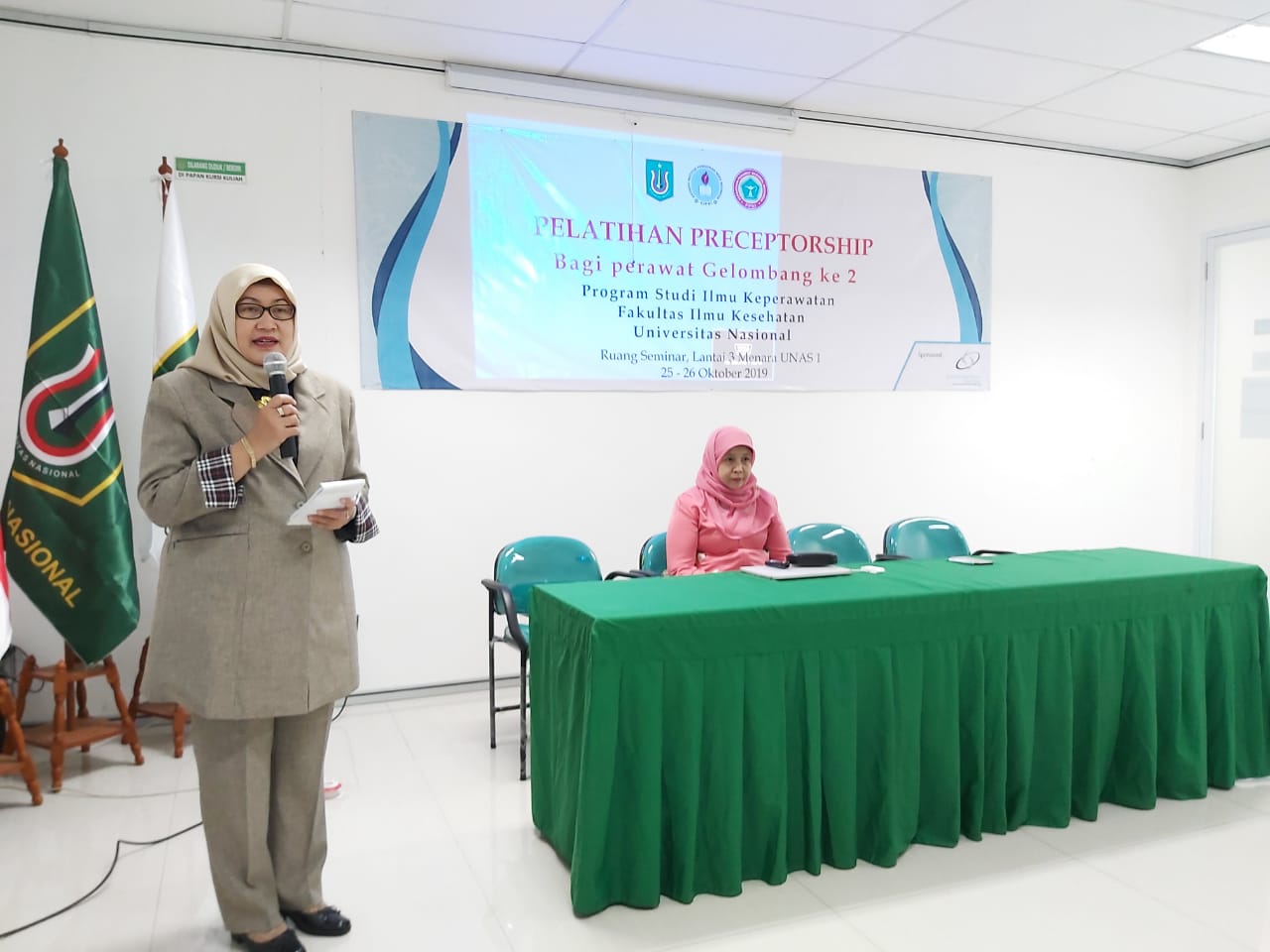Sambutan (Dr. Retno Widowati, M.Si.) Dekan Fikes UNAS