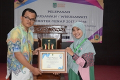 Pelepasan Wisudawan & Wisudawati FTKI Semester Genap 2017-2018 (21)