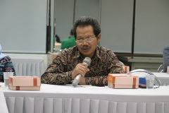 Dekan Fakultas Bahasa dan Sastra UNAS Dr. Drs. Somadi, M.Pd Dalam Sambutan