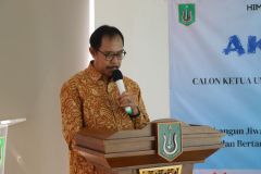 Sambutan ketiga oleh Dr. Bambang Subiyanto, S.E., M.Ak., CPA selaku Kepala Program Studi Akuntansi FEB UNAS  dalam kegiatan Pemilihan Ketua Umum, di Ruang Seminar Blok 1 Lt.3, Rabu (8/11)