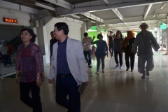 Delegasi Kyungpook Berkeliling Gedung Universitas Nasional