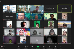 Para peserta yang mengikuti kegiatan Ketua Asosiasi Digital Marketing Indonesia, Dian Martin sedang memberikan kuliah umum dalam kegiatan Penandatanganan MoA antara FEB Unas dengan Asosiasi DigitaL Marketing  yang dilakukan secara virtual, pada Rabu 06 Oktober 2021