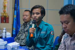 Ketua Himpunan Ilmu Komunikasi Universitas Nasional Rifqi Fauzan Hidayat, sedang memberikan sambutannya dalam kegiatan Penandatanganan MoU dan MoA, di  Universitas Swadaya Gunung Jati, Cirebon, Jumat, 10 Februari 2023