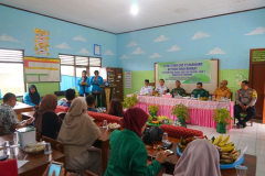 Pembukaan kegiatan Penelitian dan PKM Dosen & Mahasiswa Ilmu Komunikasi di  Kampung Pancasila Desa Cikadu, Rabu, 08 Februari 2023