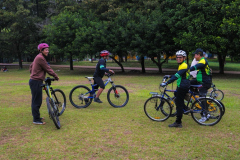 Tim Unas Cycling Club (UCC) saat bersepeda bersama di Jambore Cibubur dalam rangka meresmikan Club sepeda pada Minggu, 28 Agustus 2022