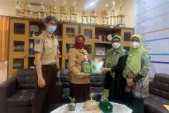 Pengabdian pada Masyarakat yang dilakukan oleh Dosen Fakultas Biologi Kepada Siswa SMA Negeri 80 Jakarta