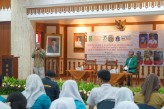 Sesi diskusi dan pemaparan materi oleh Ketua Umum Coffee Lovers Indonesia (CLI), Jamil Musanif