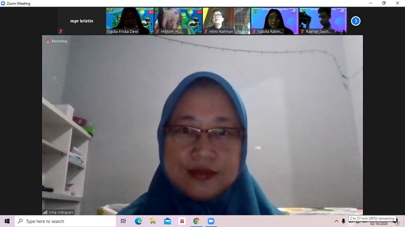 Dr.-Irma-Indrayani-M.Si-dalam-memberikan-sambutan-pada-kegiatan-PLBA-Hubungan-Internasional