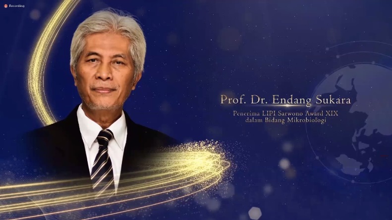 Guru Besar Universitas Nasional, Prof. Dr. Endang Sukara penerima Penganugerahan Penghargaan Ilmu Pengetahuan LIPI Sarwono Award XIX tahun 2021