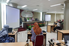 Kegiatan RAKER Tahunan Fakultas Bahasa dan Sastra dengan tema "Pengelolaan Fakultas dan Prodi Berbasis Penjaminan Mutu : Memperkuat Klasterisasi Universitas" pada hari Jumat-Sabtu, 19-20 Maret 2021 bertempat di Menara UNAS, Ragunan