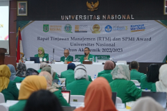Sesi diskusi dan pemaparan dalam kegiatan Rapat Tinjauan Manajemen (RTM) dan SPMI Award di Aula Blok I lantai IV UNAS, Jumat (26/04).