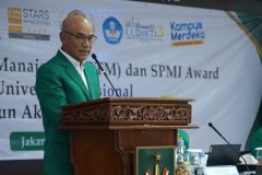 Sambutan Rektor UNAS, Dr. El Amry Bermawi Putera, M.A. dalam kegiatan Rapat Tinjauan Manajemen (RTM) dan SPMI Award di Aula Blok I lantai IV UNAS, Jumat (26/04).