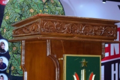 Sekretaris Prodi Nursatyo, S.Sos., M.Si saat pembacaan doa